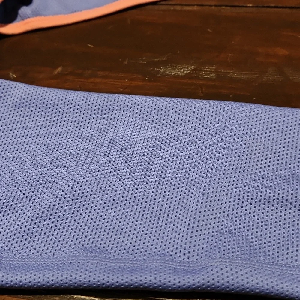 Nike Dri-Fit Running Gear with Tank and Shrug (0741) - Picture 9 of 11